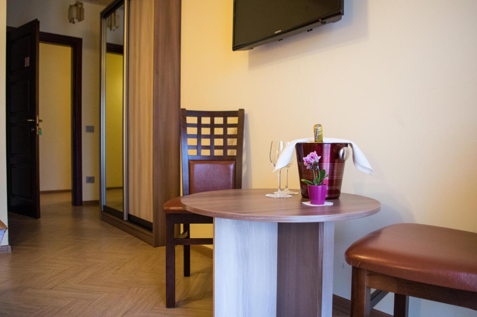 Greta Hotel Druskininkai Bagian luar foto